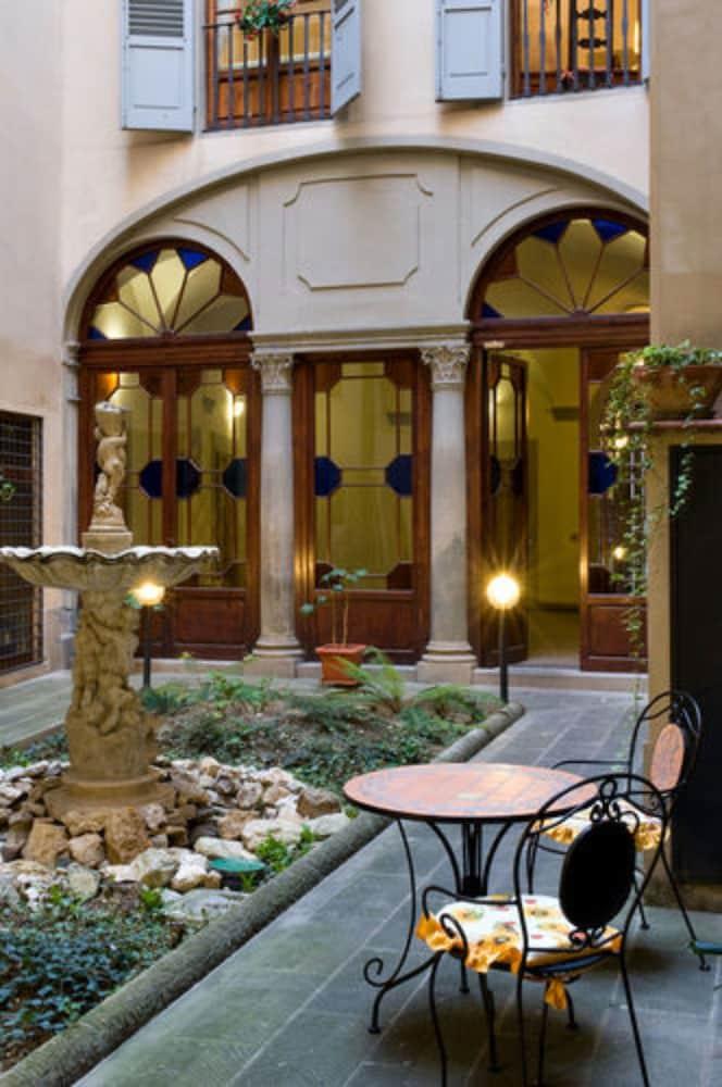 Residenza Castiglioni Bed & Breakfast Флоренция Екстериор снимка